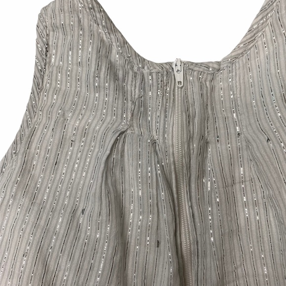 EUC Tape a l’œil 4y white shimmer silver dress - Picture 12 of 12